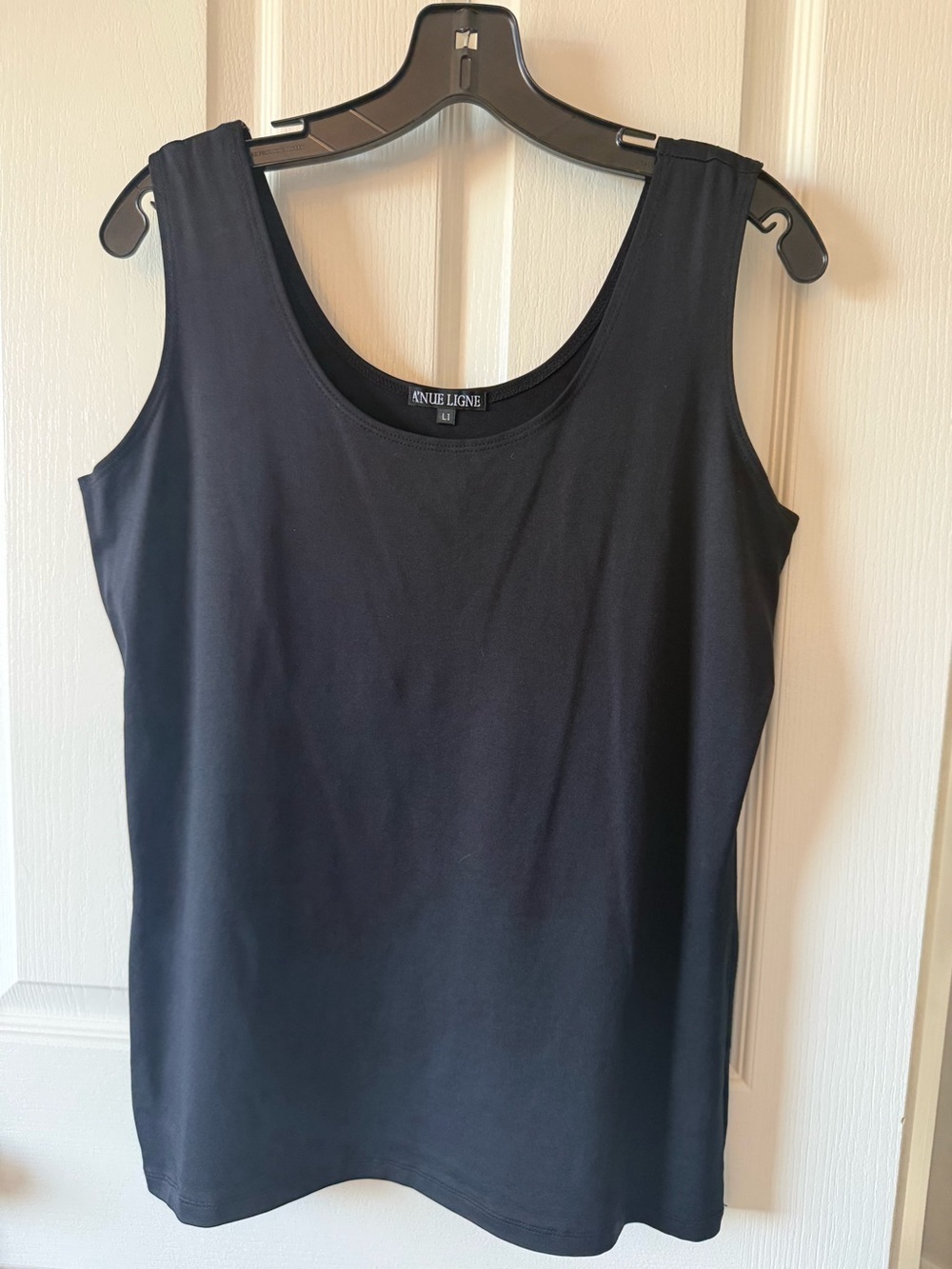 A’NUE LIGNE Black Sleeveless Tank Top Size L1 88% Tactel Made in USA